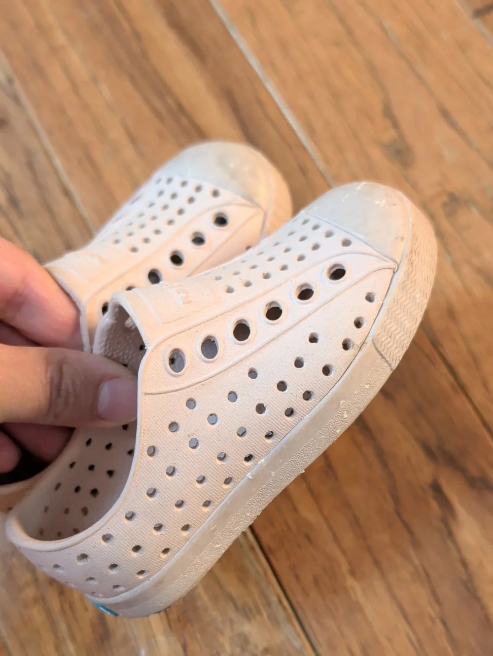 Native Kids Jefferson Slip-On Shoe in Light Pink